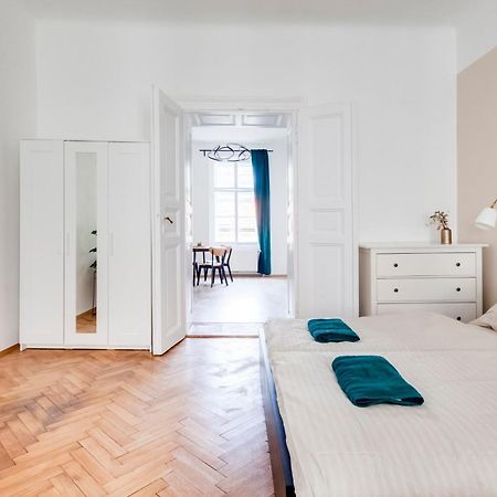 City Center Premium Apartment プラハ エクステリア 写真